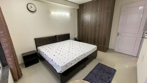 Bedroom in 3 BHK Builder Floor at Unitech South City 1, South City 1 – for Rent