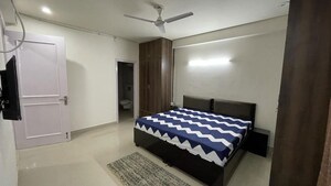 Bedroom in 3 BHK Builder Floor at Unitech South City 1, South City 1 – for Rent