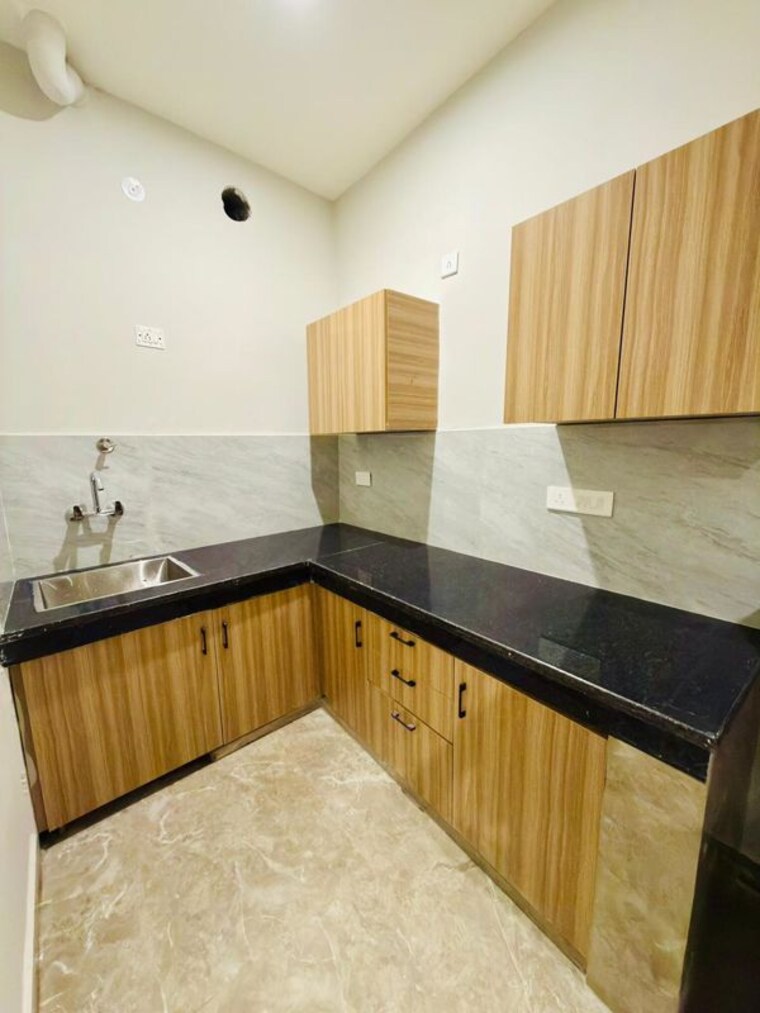 Kitchen, ardee-city 2 Bedroom 950 Sq.Ft. Builder Floor In Sector 52 Gurgaon 10043430