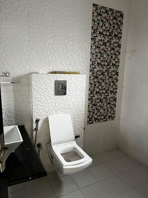 Bathroom in 2 BHK Builder Floor at The Grand, Sector 52 – for Rent