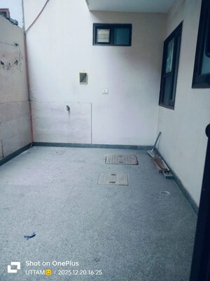 Room in 2 BHK Builder Floor at Sushant Lok 2, Sector 57 – for Rent
