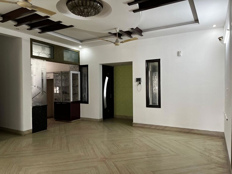Room, ardee-city 3 Bedroom 1650 Sq.Ft. Builder Floor In Sector 52 Gurgaon 10043435