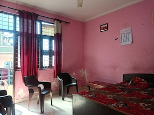 Living Room in 2 BHK Builder Floor at Laxman Vihar Phase 2 – for Sale