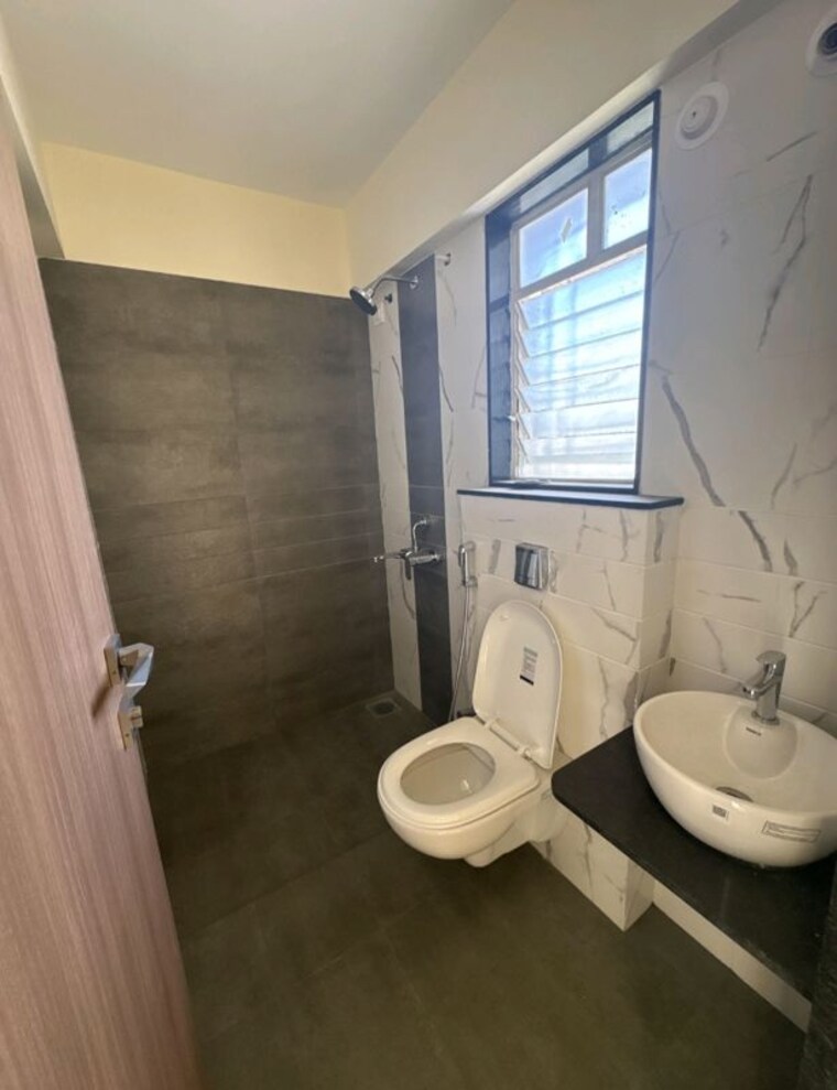 Bathroom, vertical-alcinia 2 Bedroom 767 Sq.Ft. Apartment In Mohammadwadi Pune 10043454