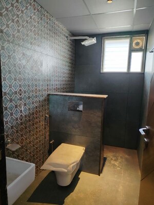 Master Bedroom in 3 BHK Apartment at Sindhi Colony Ulsoor, Halasuru – for Rent