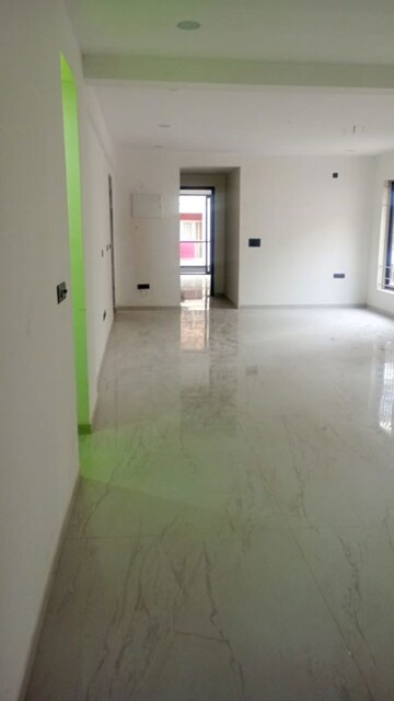 Room in 3 BHK Apartment at Prestige El Dorado, Queens Road – for Rent