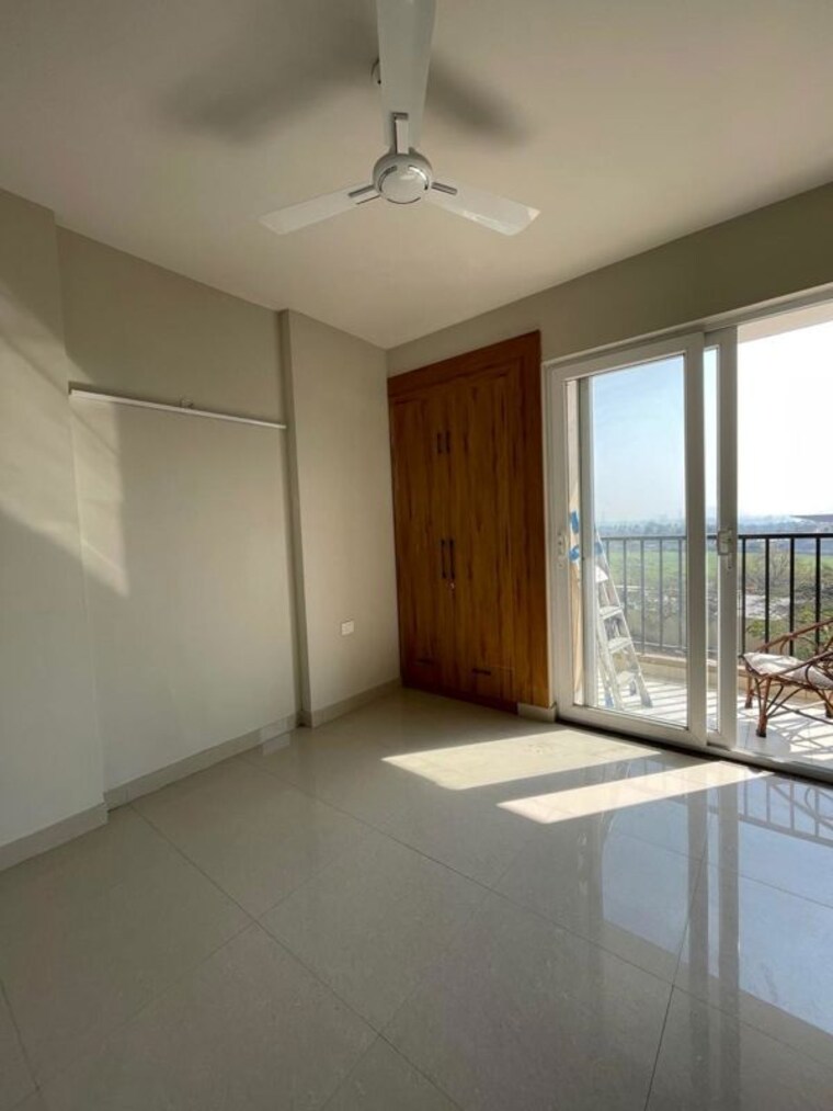 Room, tata-eureka-park 2 Bedroom 1100 Sq.Ft. Apartment In Sector 150 Noida 10043461