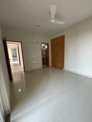 2 BHK Apartment For Rent in Tata Eureka Park, Sector 150