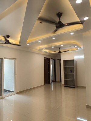 Room in 3 BHK Apartment at Samridhi Luxuriya Avenue, Sector 150 – for Rent