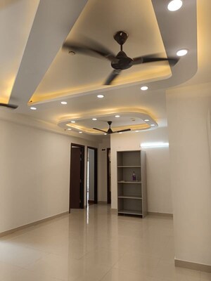 Room in 3 BHK Apartment at Samridhi Luxuriya Avenue, Sector 150 – for Rent