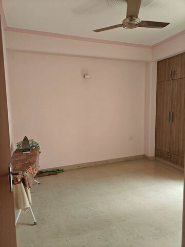 Room in  Pg at Sector 137 – for Rent