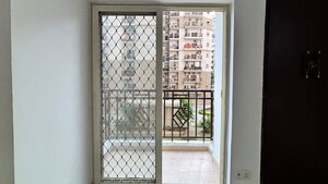 Room in 3 BHK Apartment at ATS Nobility, Sector 4 Greater Noida – for Sale