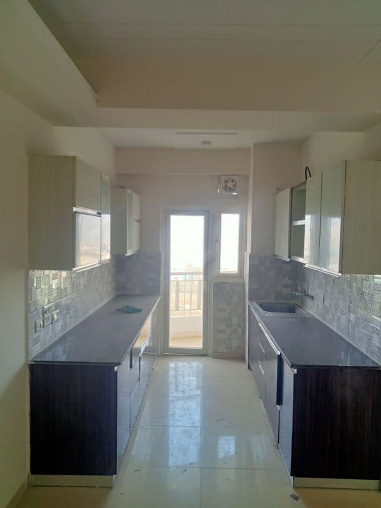 Kitchen, gaur-city-2-12th-avenue 2.5 Bedroom 1225 Sq.Ft. Apartment In Sector 16c Greater Noida Greater Noida 10041325