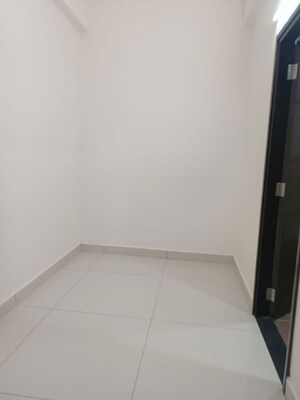 Room in 3 BHK Apartment at Candeur Crescent, Serilingampally – for Sale