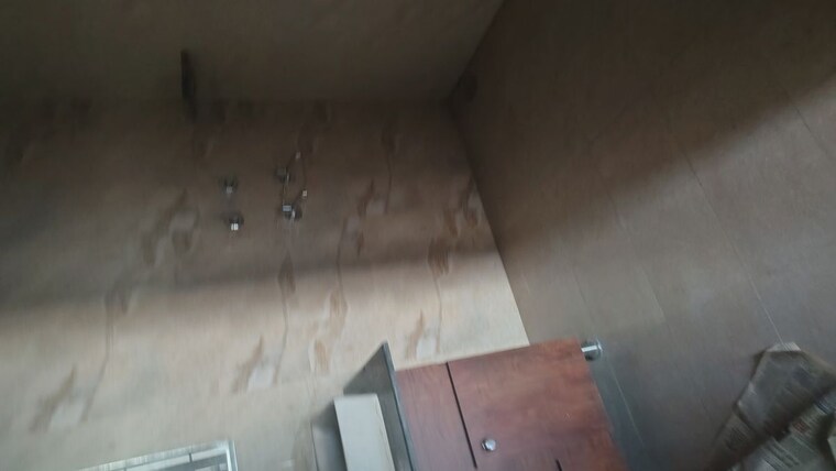 Attached Bathroom, sector 56 1.5 Bedroom 700 Sq.Ft. Independent House In Sector 56 Noida 10043496