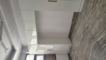 Room in 2 BHK Independent House at Sector 55 – for Rent