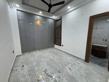 Bedroom in 3 BHK Apartment at Oxirich Avenue, Ahinsa Khand 2 – for Rent