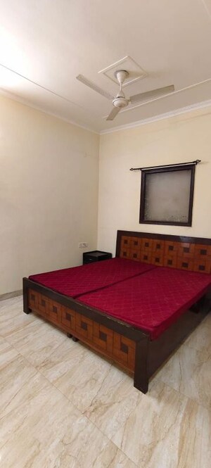 Bedroom in 1 BHK Builder Floor at Ansal Sushant Lok I, Sector 43 – for Rent