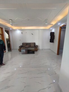2 BHK Apartment For Rent in Chittaranjan Park