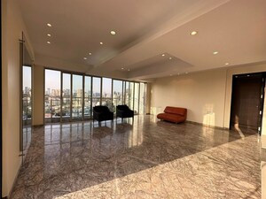 Parking in 5 BHK Apartment at Mayfair Meridian Andheri, Andheri West – for Rent