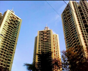2.5 BHK Apartment For Sale in Oberoi Realty Woods, Goregaon East