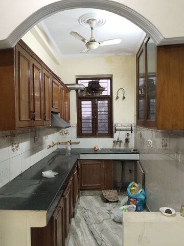Kitchen in 3 BHK Builder Floor at Sector 37 – for Rent