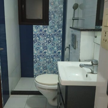 Attached Bathroom in 3 BHK Builder Floor at Chittaranjan Park – for Sale