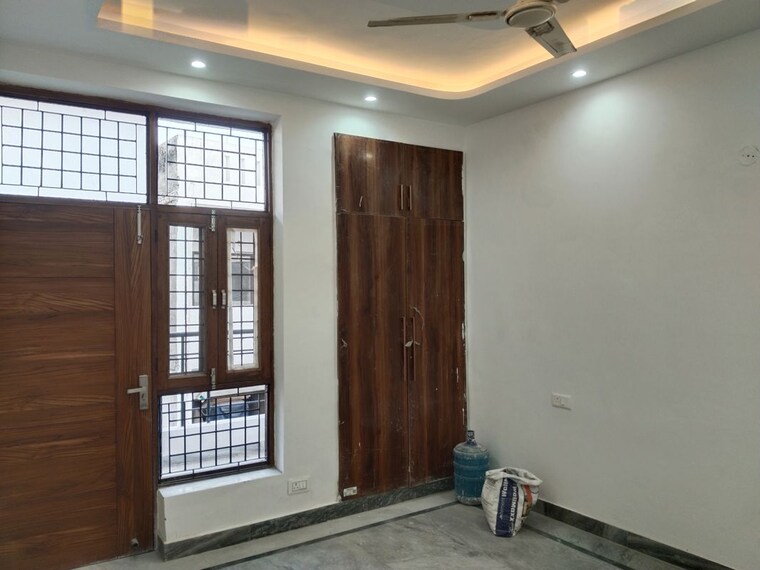 Room, sector 37 3 Bedroom 221 Sq.Ft. Builder Floor In Sector 37 Faridabad 10043712