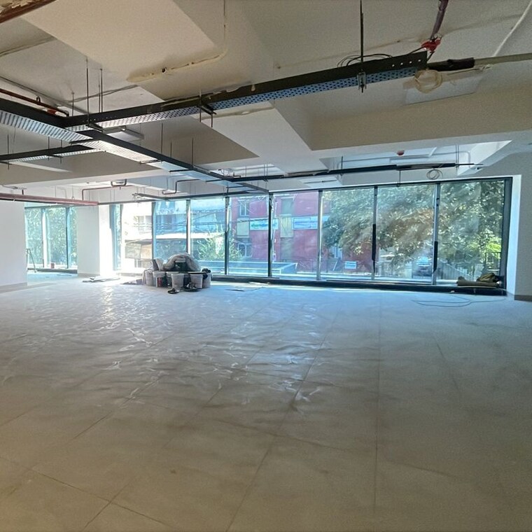  Parking, okhla industrial estate phase 2 Commercial Office Space 6000 Sq.Ft. In Okhla Industrial Estate Phase 2 Delhi 10043715