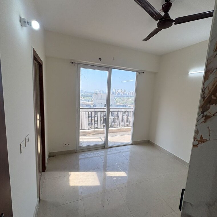 Room, signature-the-millennia-3 2 Bedroom 1000 Sq.Ft. Apartment In Sector 37d Gurgaon 10043731