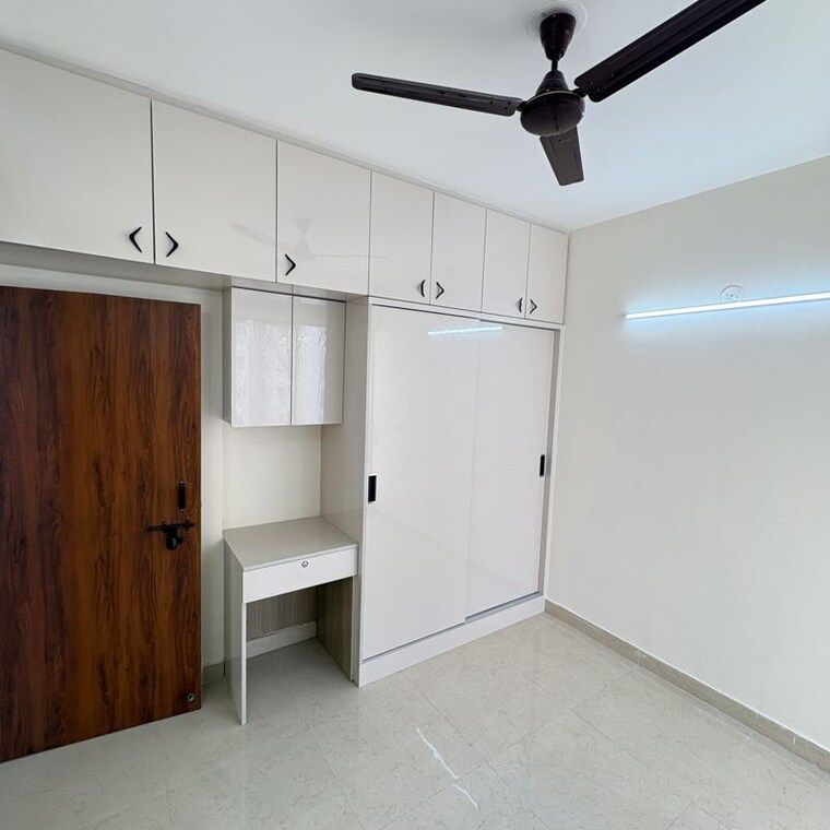 Room, signature-the-millennia-3 2 Bedroom 1000 Sq.Ft. Apartment In Sector 37d Gurgaon 10043731