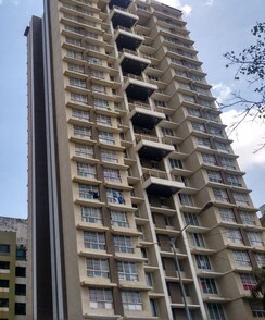 2 BHK Apartment For Rent in Akshay Apartments Goregaon