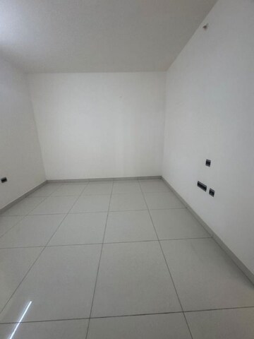 Room in 3 BHK Apartment at Kondapur – for Sale