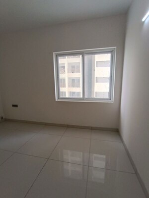 Room in 3 BHK Apartment at Kondapur – for Sale