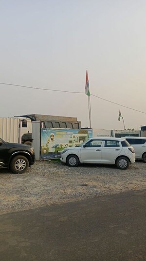  Plot – Exterior View View at Yamuna Expressway - for Sale