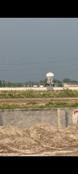  Plot – Exterior View View at Yamuna Expressway - for Sale