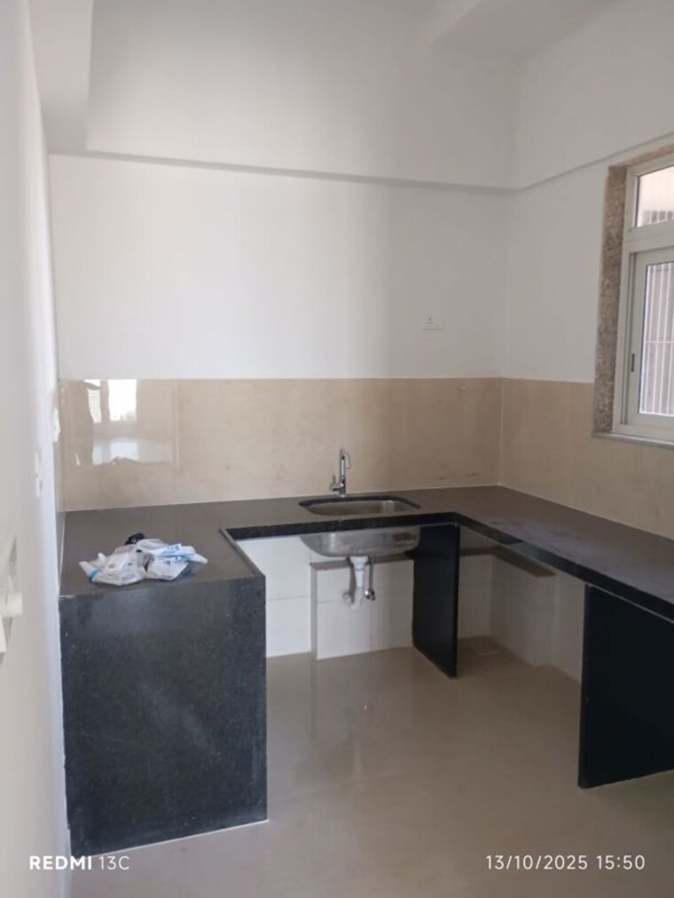 Kitchen, uk-iridium 1 Bedroom 406 Sq.Ft. Apartment In Kandivali East Mumbai 10043801