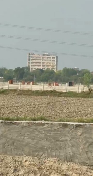  Plot – Exterior View View at Yamuna Expressway - for Sale