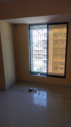 Room in 2 BHK Apartment at Vijay Laxmi Tower, Ulwe – for Sale