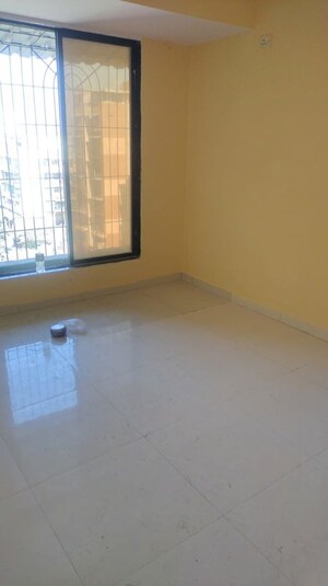Room in 2 BHK Apartment at Vijay Laxmi Tower, Ulwe – for Sale