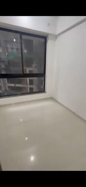 Room in 2 BHK Apartment at Sunteck Avenue 2, Goregaon West – for Rent