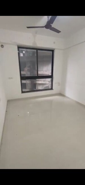 Room in 2 BHK Apartment at Sunteck Avenue 2, Goregaon West – for Rent