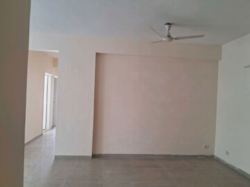 Room in 3.5 BHK Apartment at CHD Avenue 71, Sector 71 – for Sale