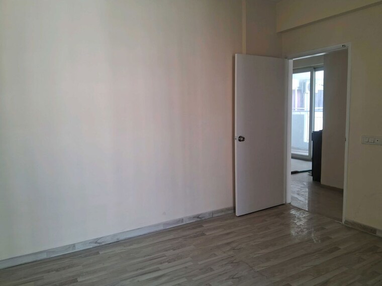 Room, chd-avenue-71 3.5 Bedroom 1485 Sq.Ft. Apartment In Sector 71 Gurgaon 10043830