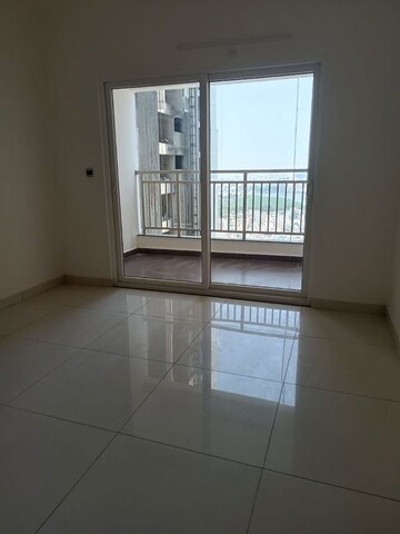 Room in 3 BHK Apartment at Kondapur – for Sale