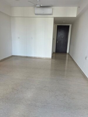 Room in 2 BHK Apartment at L&T Crescent Bay T2, Parel – for Rent