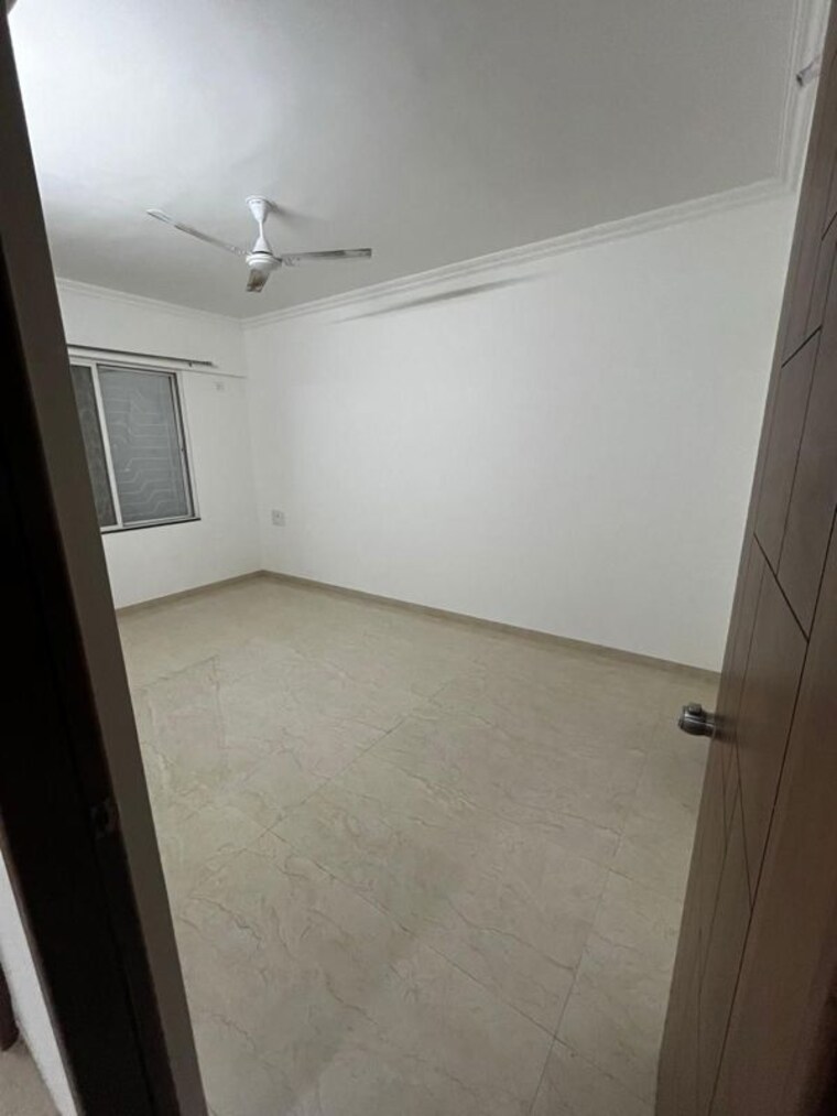 Bathroom, wakad 2 Bedroom 809 Sq.Ft. Apartment In Wakad Pune 10043903