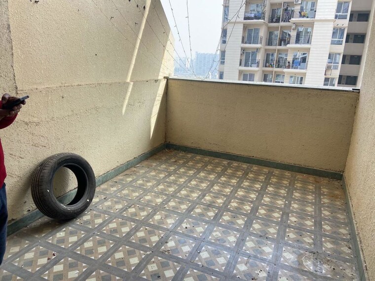 Bathroom, bptp-park-generations 3 Bedroom 1250 Sq.Ft. Apartment In Sector 37d Gurgaon 10043878