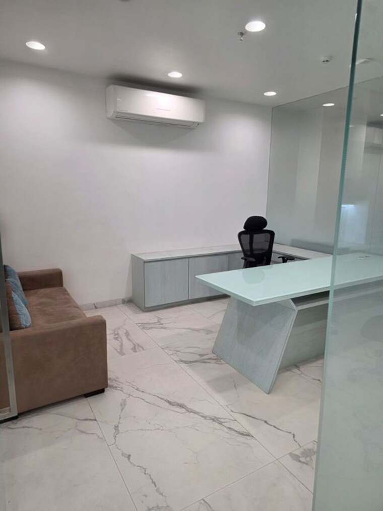 Team Area, aston Commercial Office Space 1600 Sq.Ft. In Andheri West Mumbai 10043924