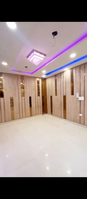 3 BHK Builder Floor For Sale in Dwarka Mor